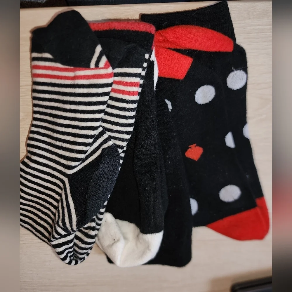 Preowned Kate Spade and unbranded socks including 8 pairs shoe slip-ons 27 Total